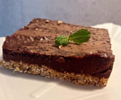 Kit Kat Cake